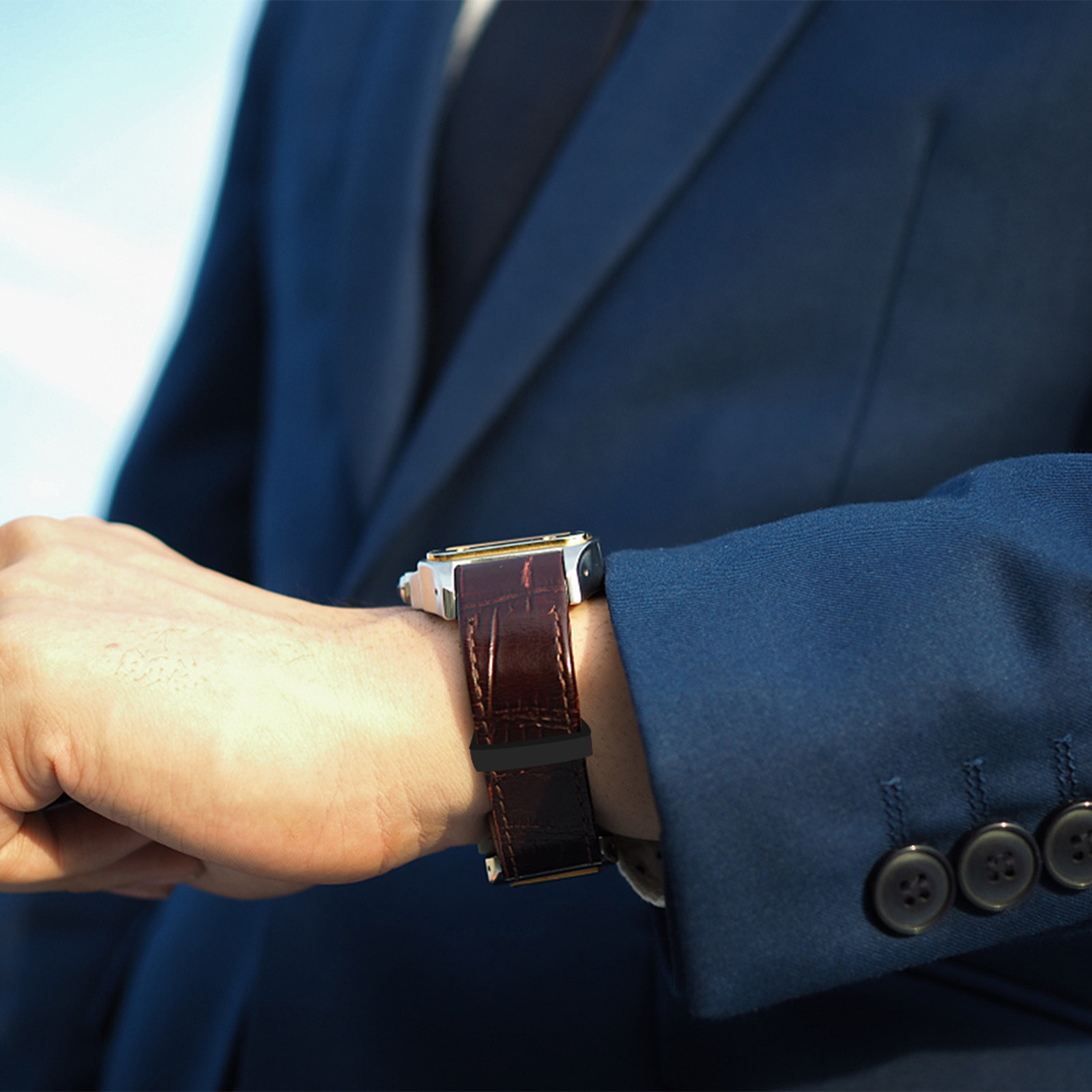قطعتان من حزام الساعة السيليكو - مراجعة Smartwatch Straps & Accessories وسعره